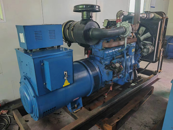 富平100kW柴油发电机组使用多级机油有哪些优缺点？